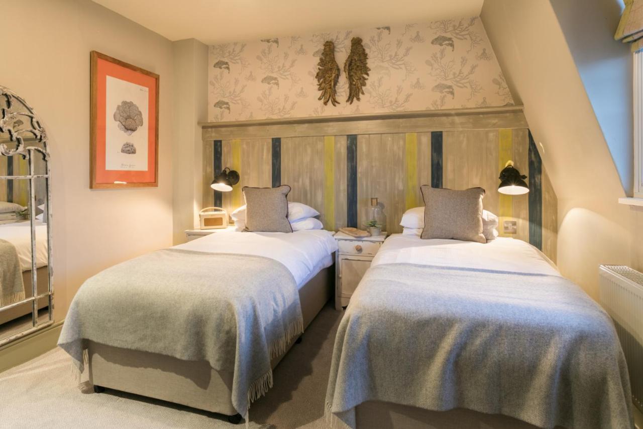 The Angel & Blue Pig Hotel Lymington Eksteriør billede