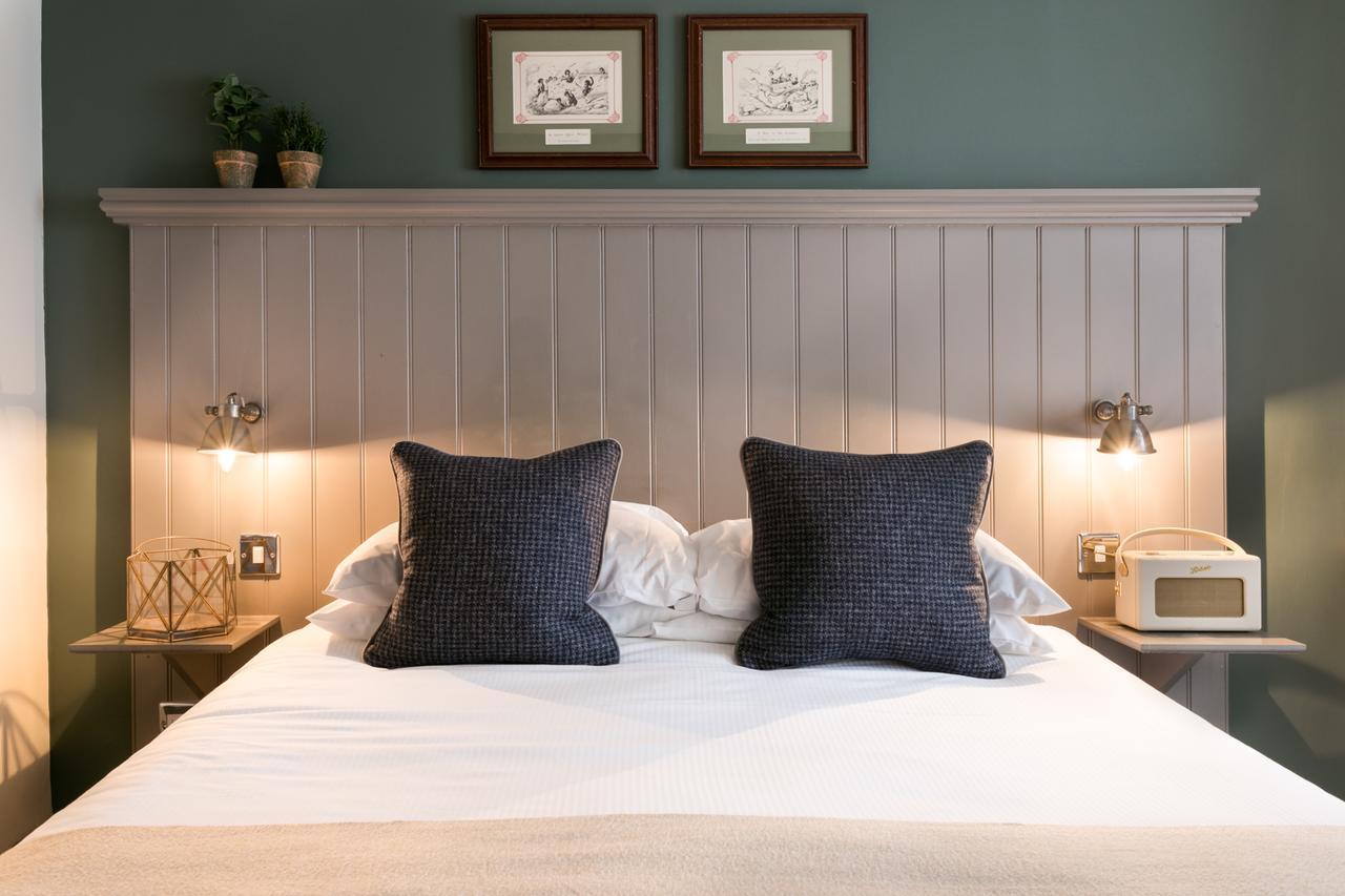 The Angel & Blue Pig Hotel Lymington Eksteriør billede